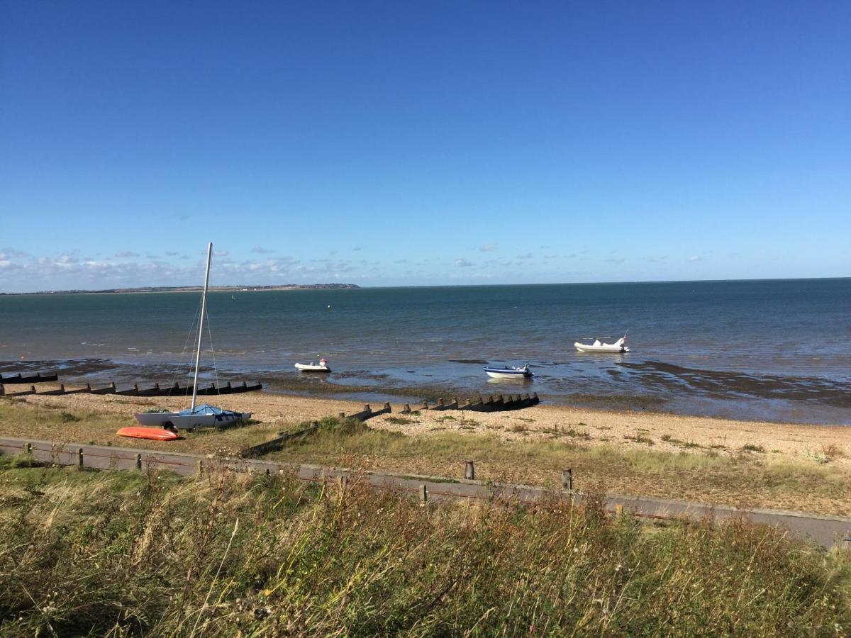 Whitstable The Jolly Exterior foto