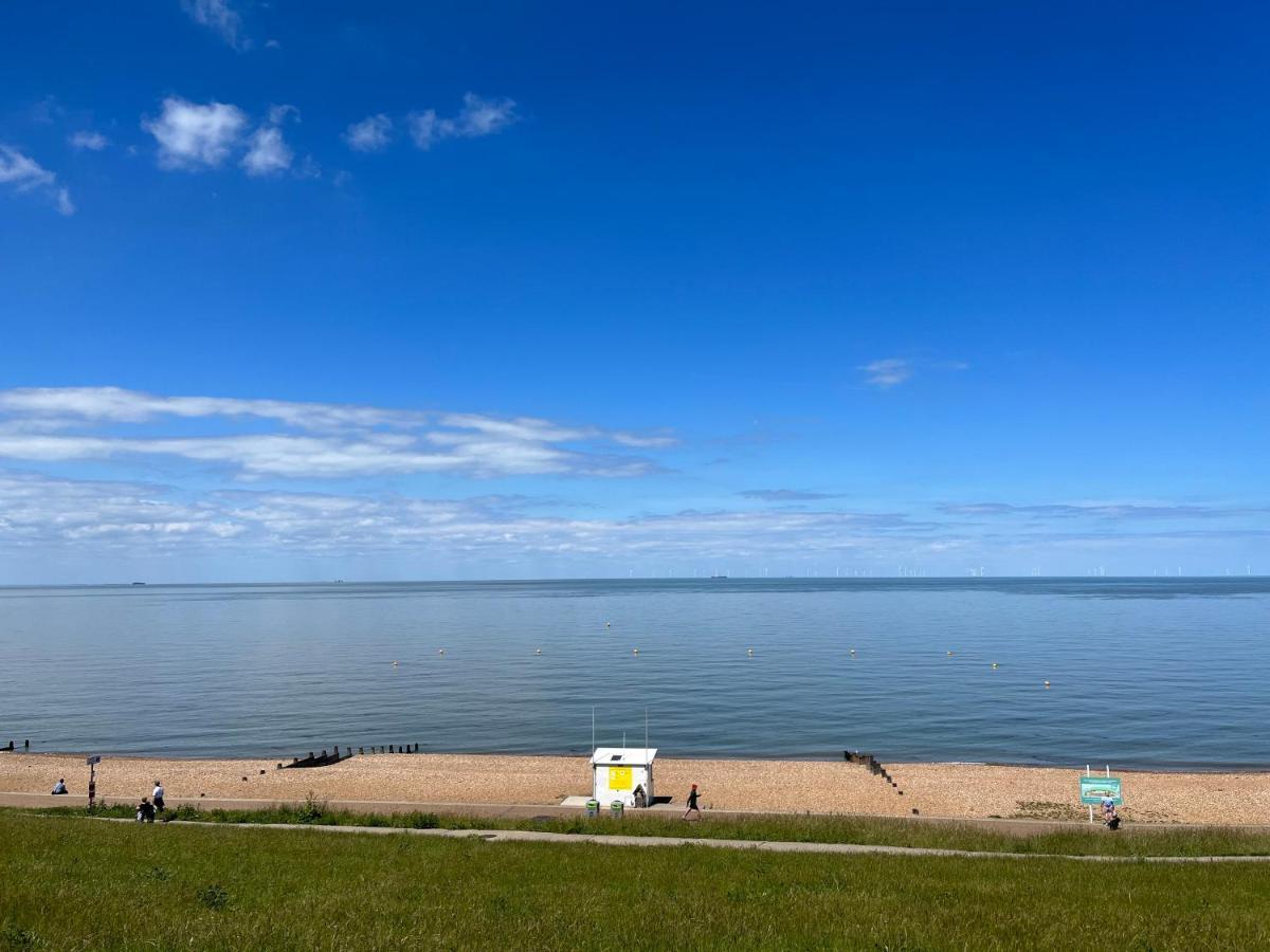 Whitstable The Jolly Exterior foto